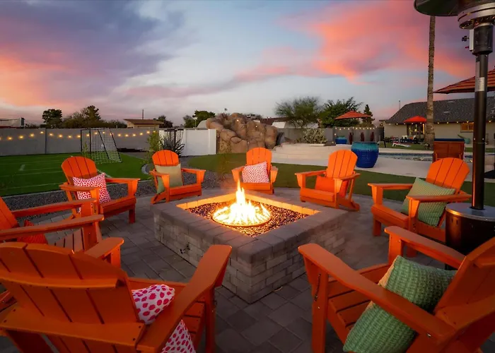 Sleeps 20 Heated Pool Games Fire Pit Dog Friendly *