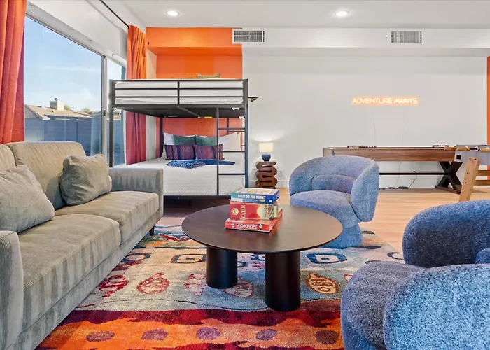 Sleeps 20 Heated Pool Games Fire Pit Dog Friendly * Phoenix