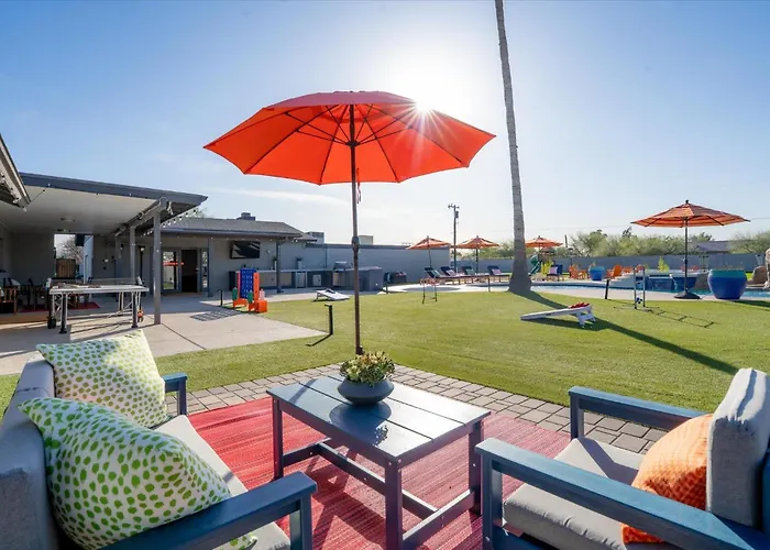 Holiday home Sleeps 20 Heated Pool Games Fire Pit Dog Friendly Phoenix