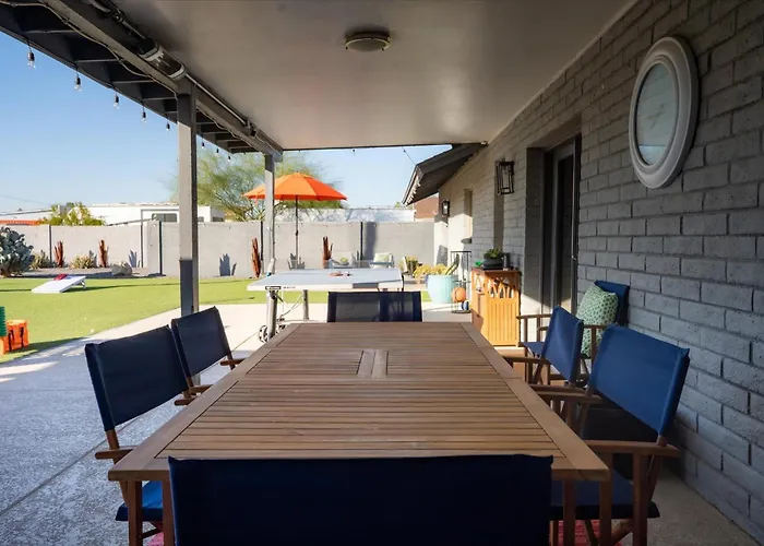 Holiday home Sleeps 20 Heated Pool Games Fire Pit Dog Friendly